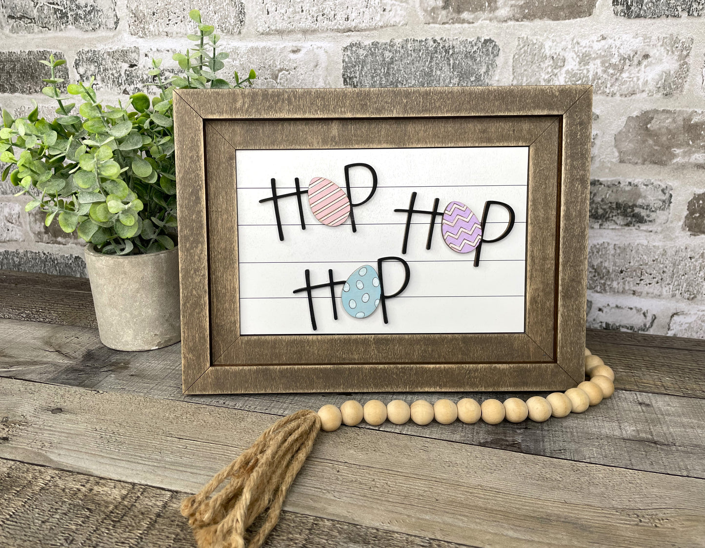 "Hop, Hop, Hop" Easter Farmhouse Insert