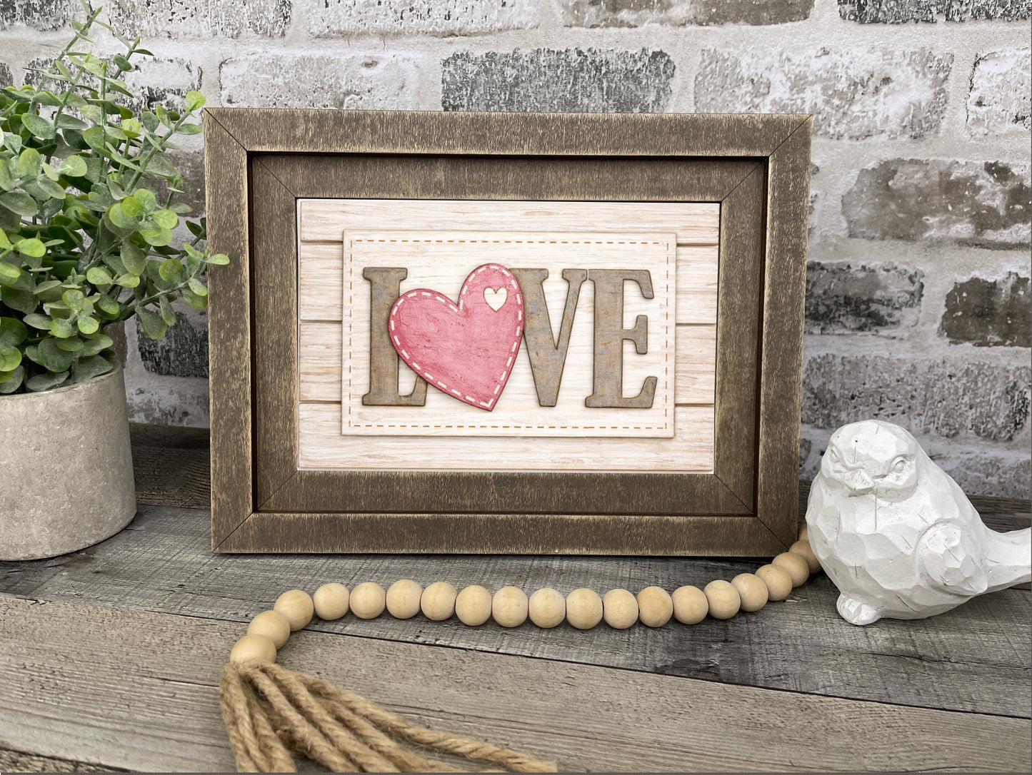 "V-Day Love" Farmhouse Insert