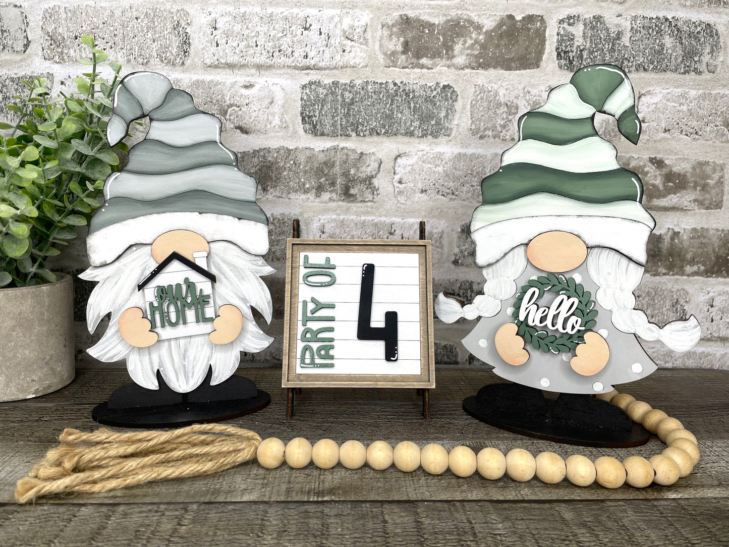 Interchangeable Gnome Base W/Small Frame