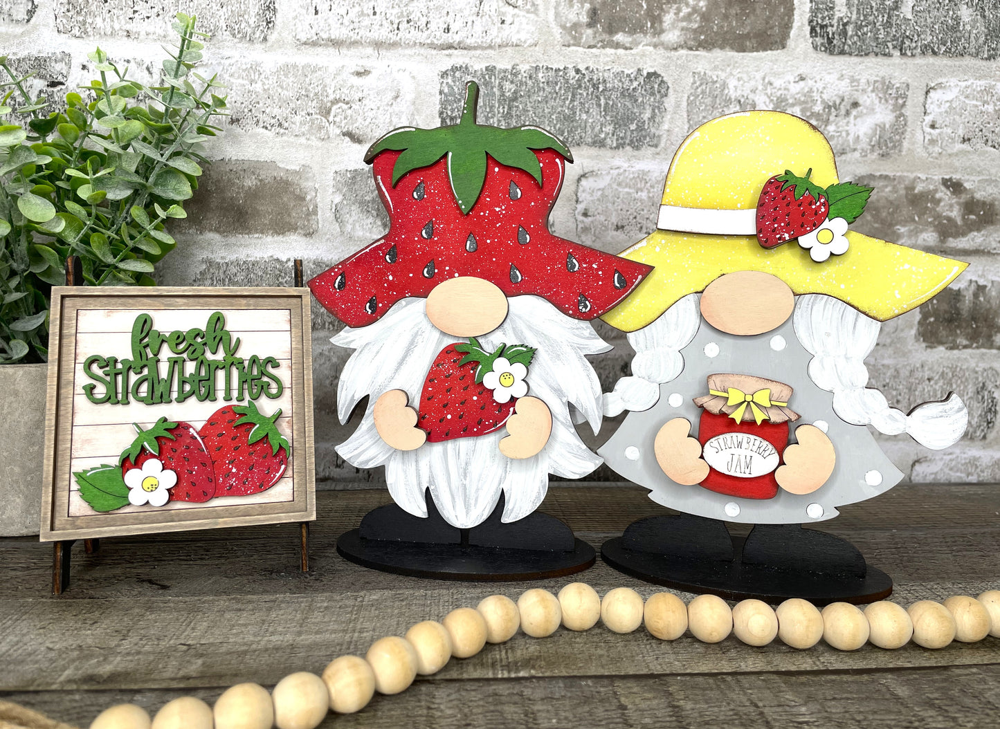 Interchangeable Gnome Insert Set "Strawberries"
