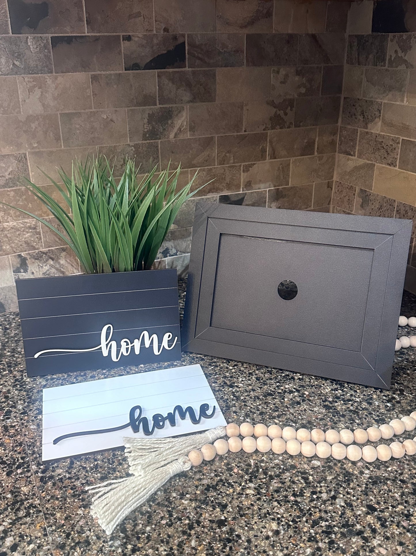 Farmhouse Interchangeable Frame (plus "home" insert)